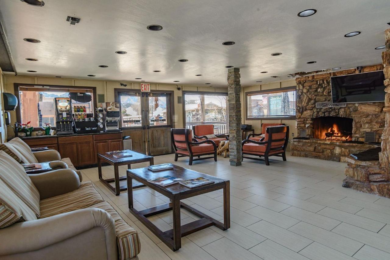 Pioneer Lodge Zion National Park-ספרינגדייל מראה חיצוני תמונה