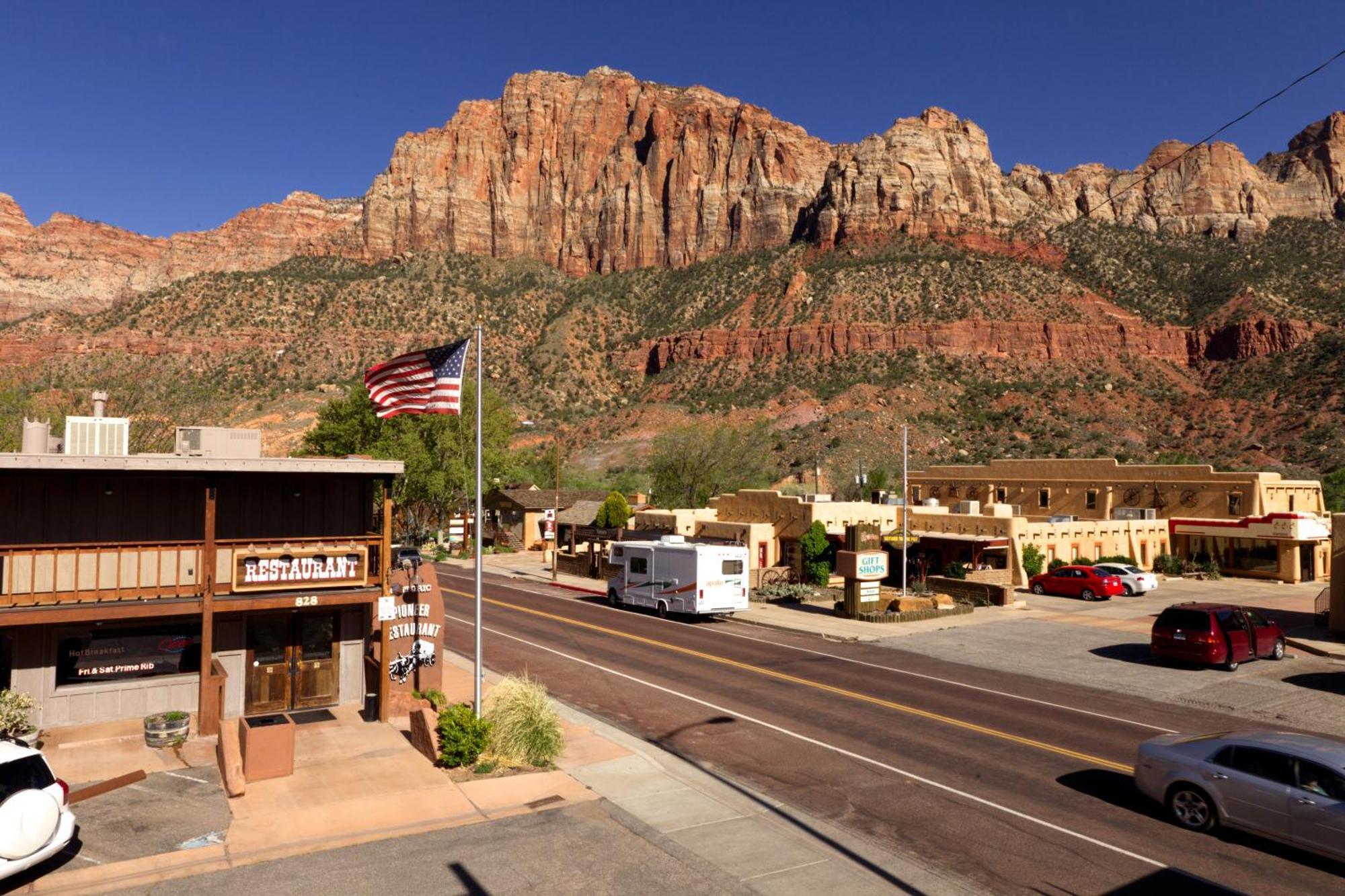 Pioneer Lodge Zion National Park-ספרינגדייל מראה חיצוני תמונה
